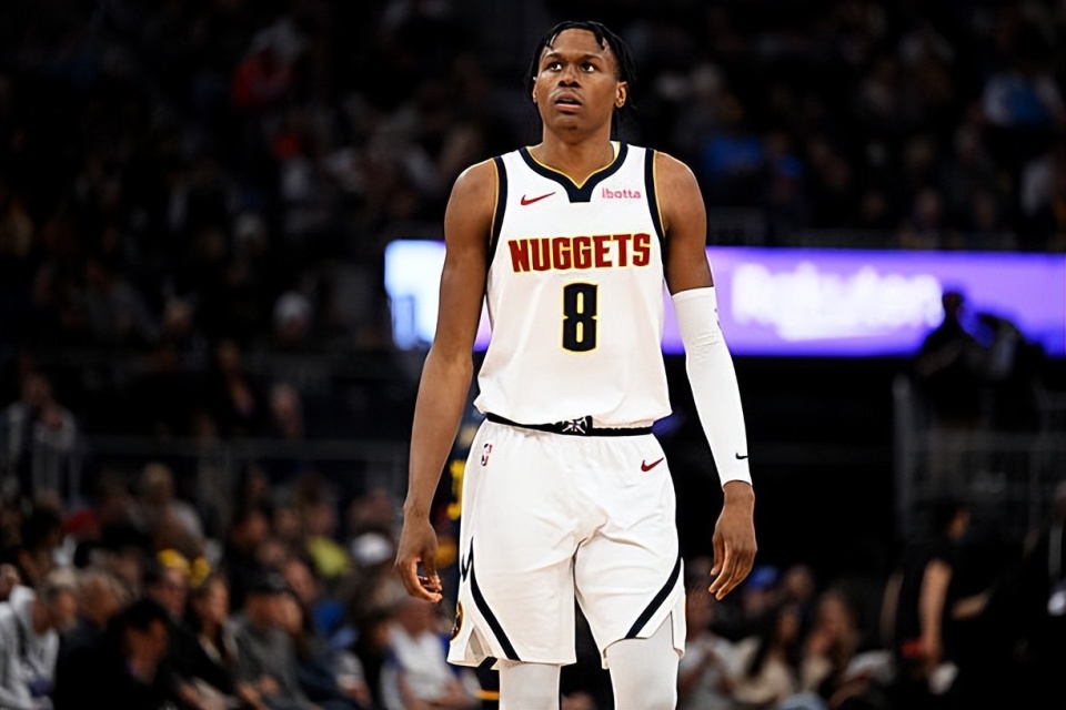 次犯规, 很多其他的