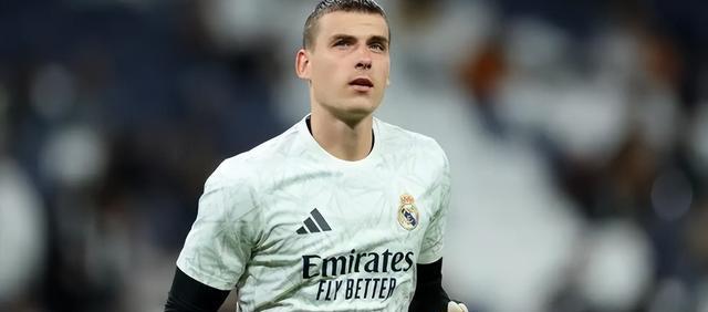 OXdBi, 各条战线高, 日凌晨